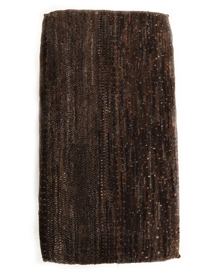 Detail image of 1' 6 x 3' 3 Hand Knotted Furniture Trunk