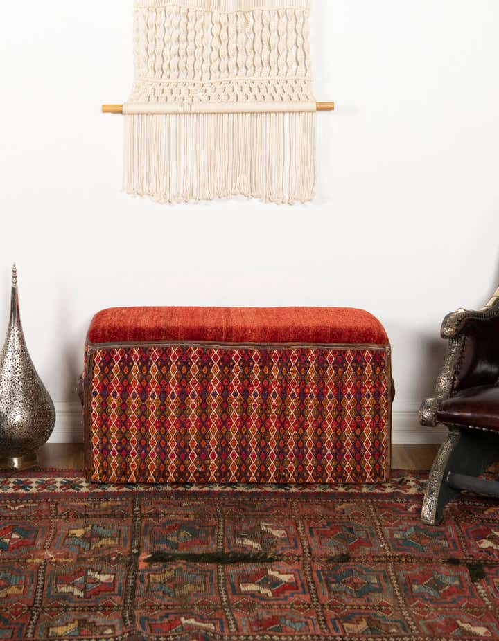 1' 4 x 2' 10 Hand Knotted Furniture Trunk