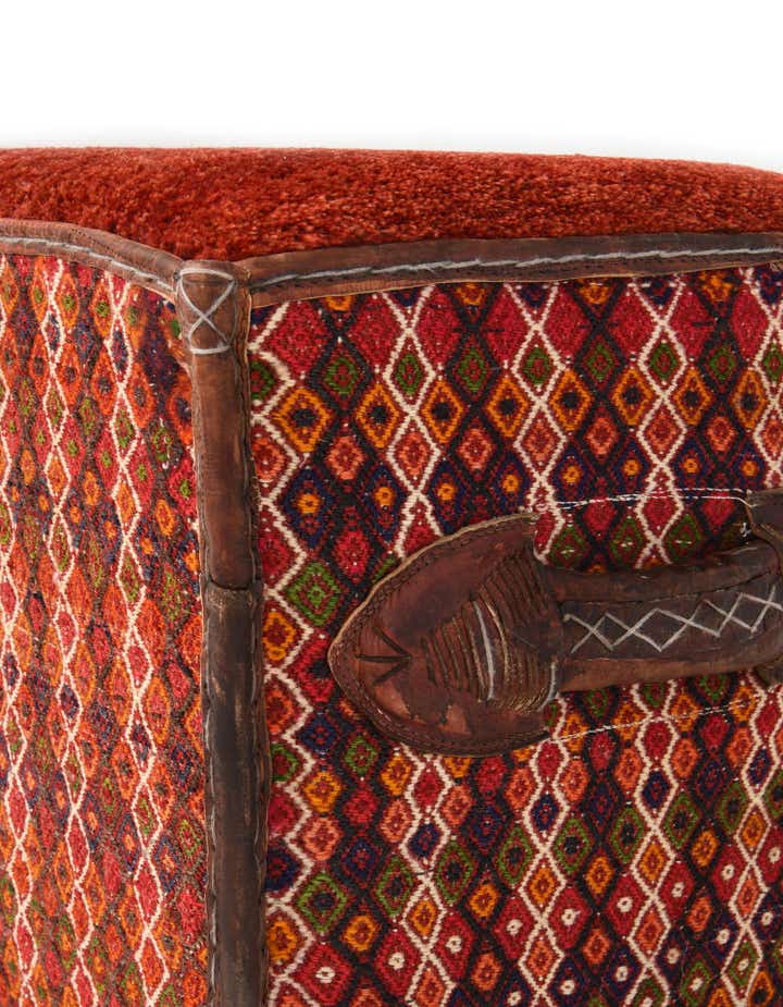 1' 4 x 2' 10 Hand Knotted Furniture Trunk