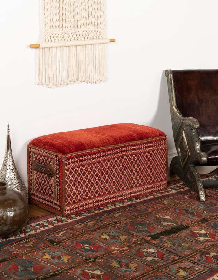 1' 4 x 3' Hand Knotted Furniture Trunk