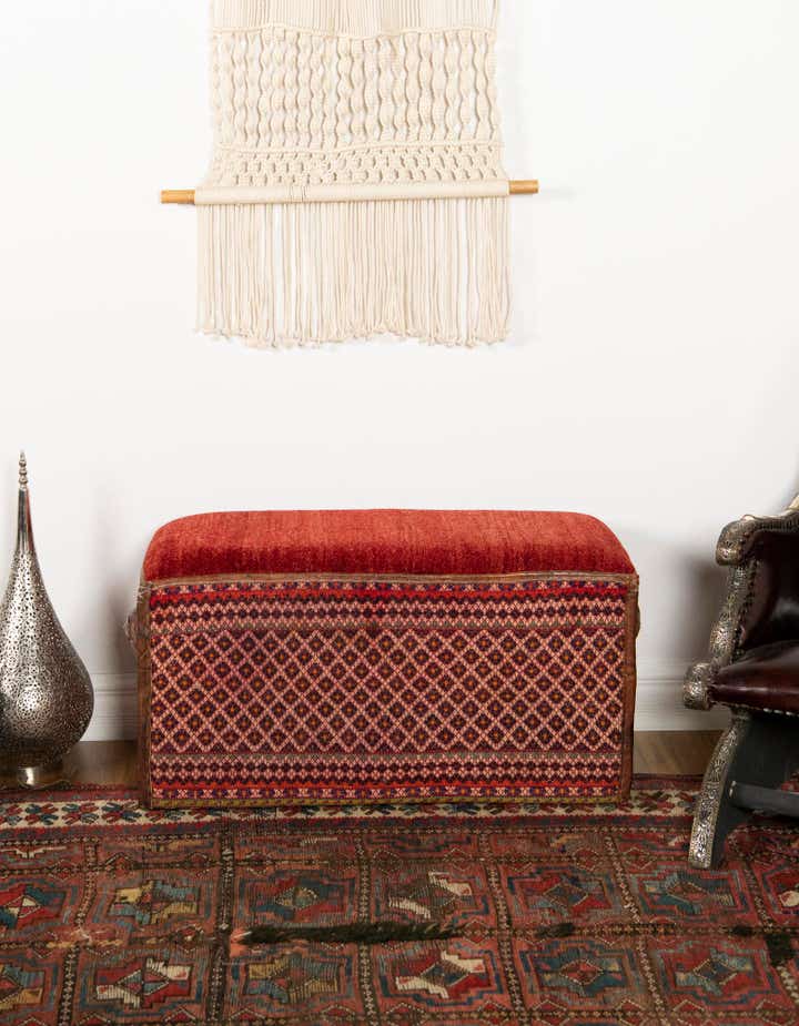 1' 5 x 2' 10 Hand Knotted Furniture Trunk