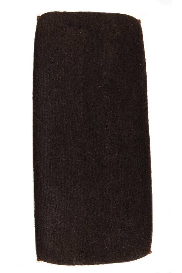 Detail image of 1' 6 x 3' 4 Hand Knotted Furniture Trunk