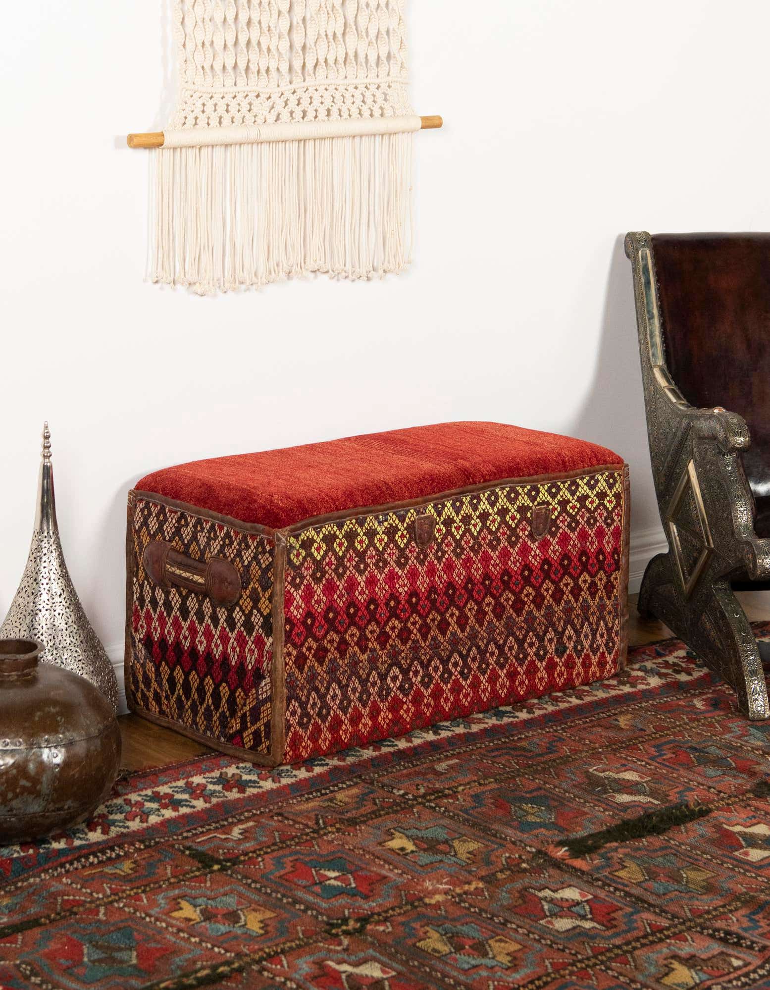 1' 6 x 2' 10 Hand Knotted Furniture Trunk