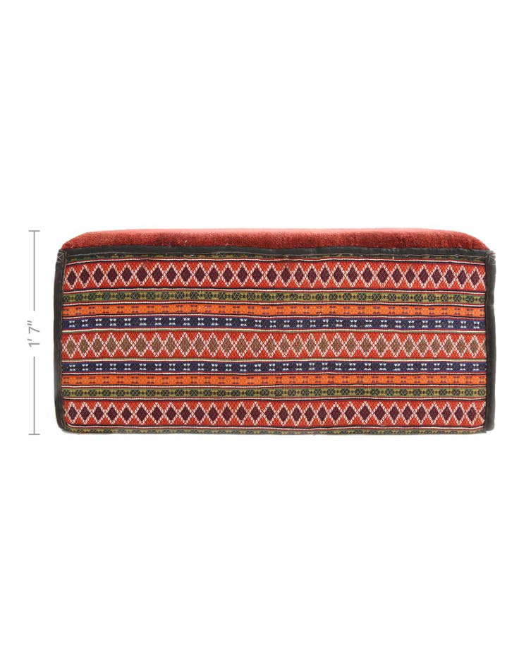 Detail image of 1' 7 x 3' 8 Hand Knotted Furniture Trunk