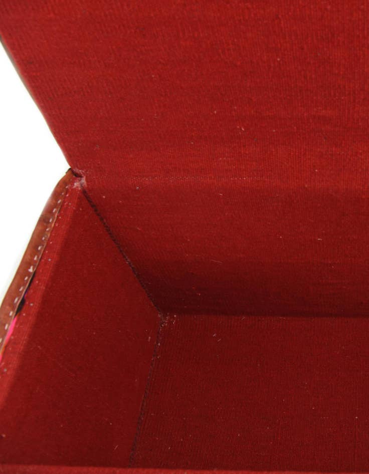 Detail image of 1' 7 x 3' 1 Hand Knotted Furniture Trunk