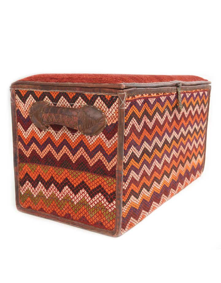 1' 8 x 3' Hand Knotted Furniture Trunk