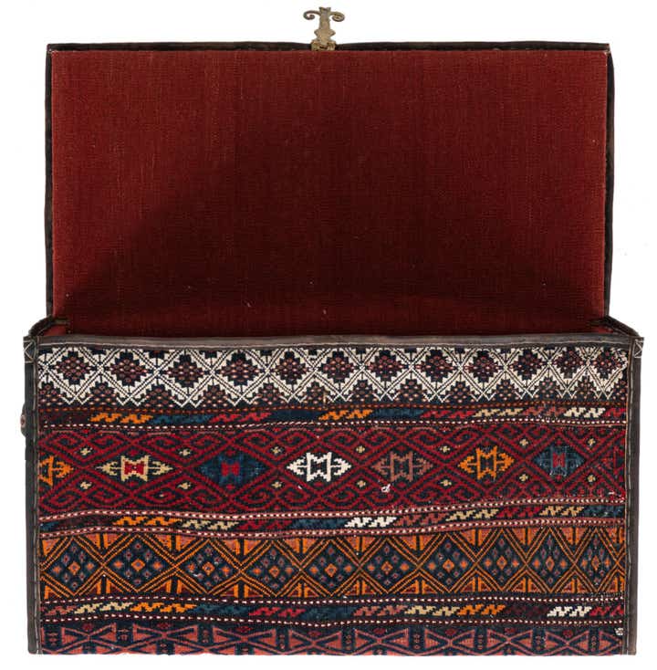1' 8 x 3' Hand Knotted Furniture Trunk