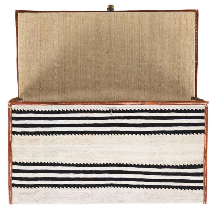 1' 7 x 3' Hand Knotted Furniture Trunk