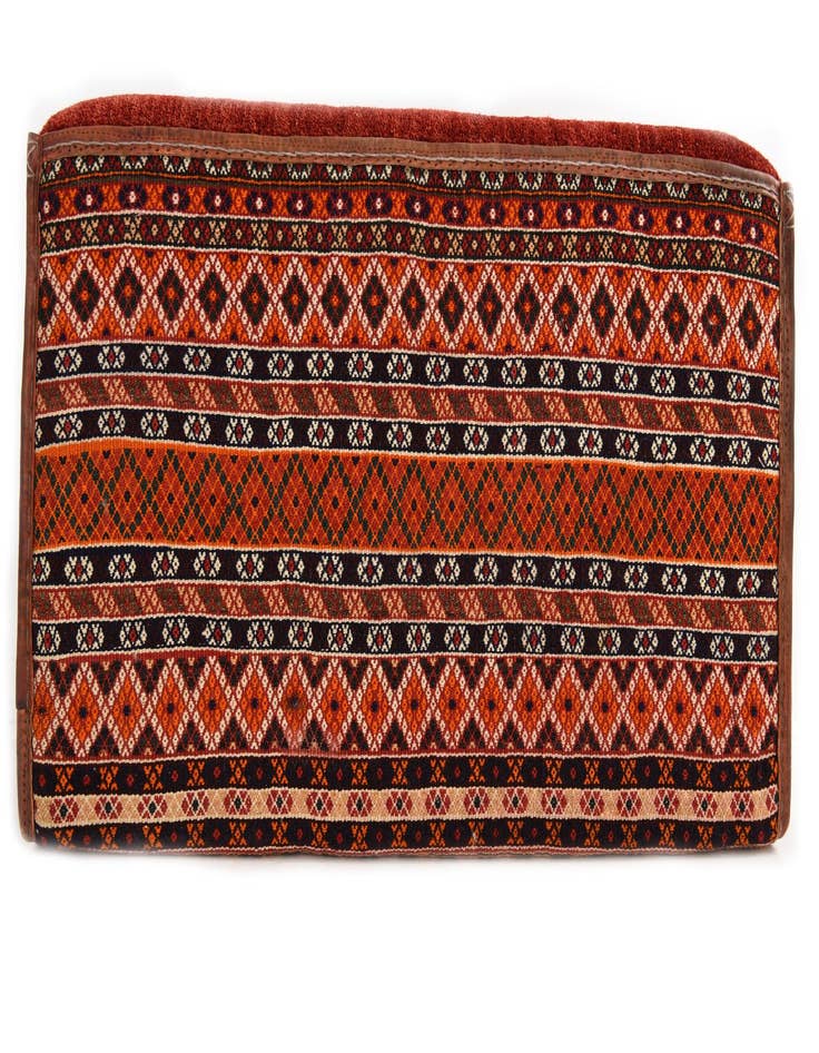 Detail image of 1' 6 x 3' 2 Hand Knotted Furniture Trunk