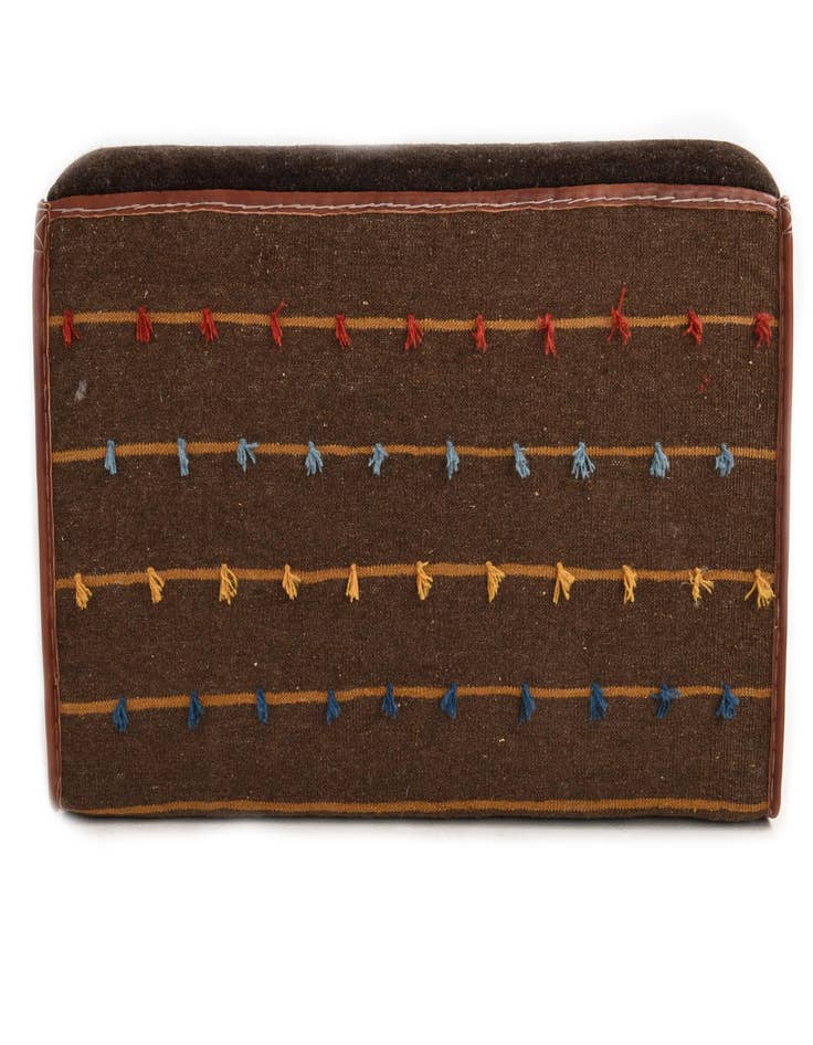 Detail image of 1' 6 x 3' 3  Hand Knotted Furniture Trunk