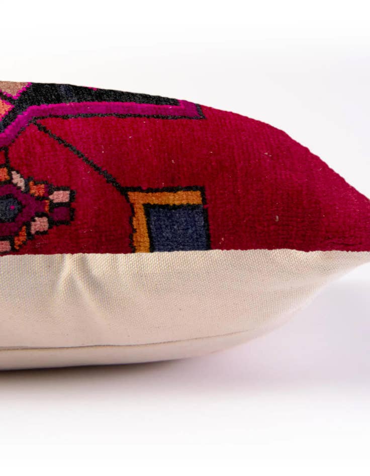 Detail image of 24" x 24" Persian Pillow