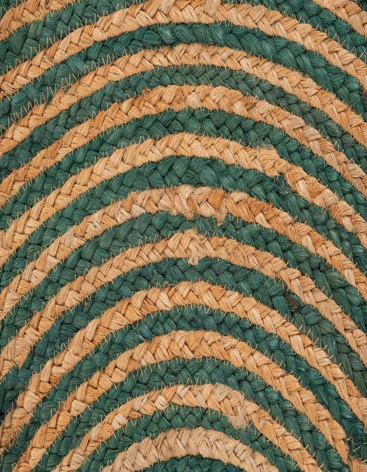 Detail image of 3' 2 x 3' 2 Hand Braided Christmas Tree Skirt