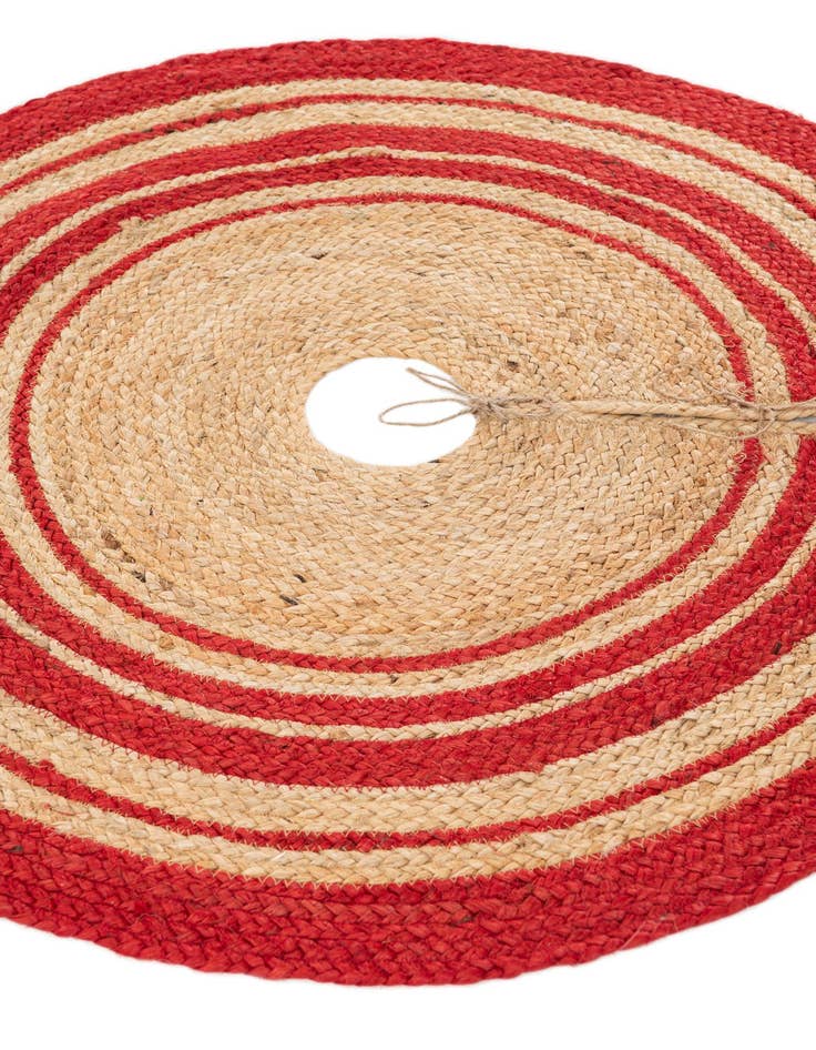 Detail image of 3' x 3'  Hand Braided Christmas Tree Skirt