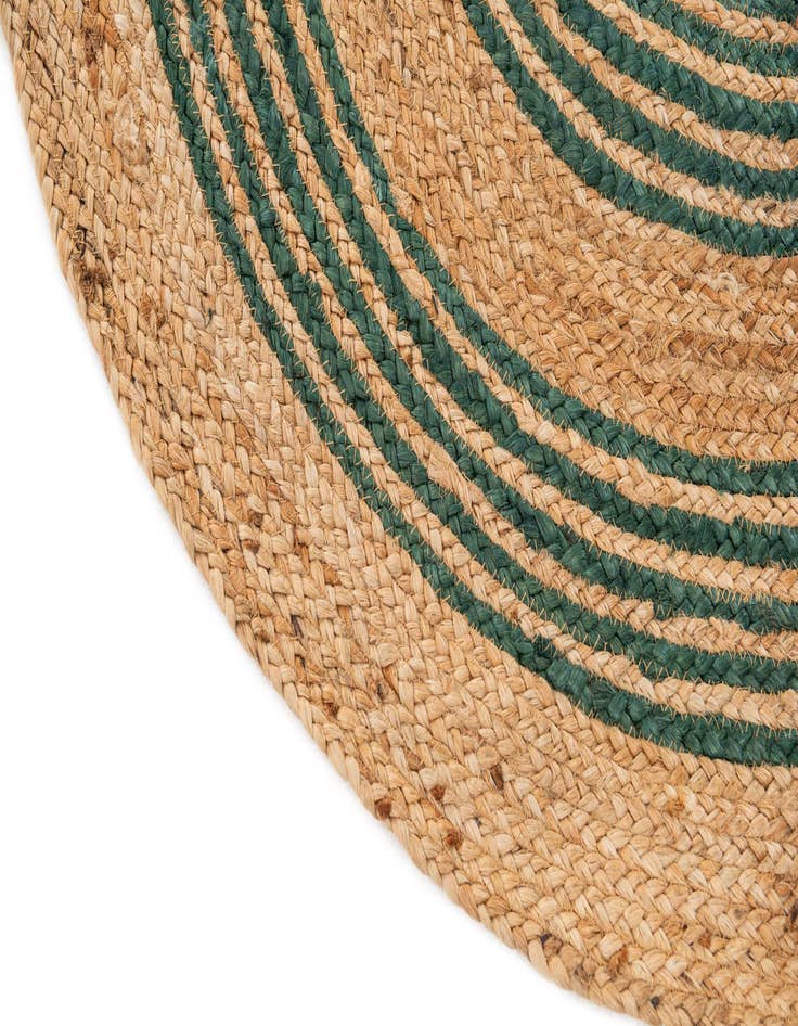 Detail image of 3' 8 x 3' 8  Hand Braided Christmas Tree Skirt