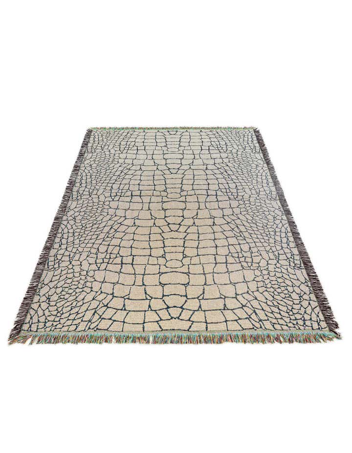 125cm x 175cm Throw Blanket
