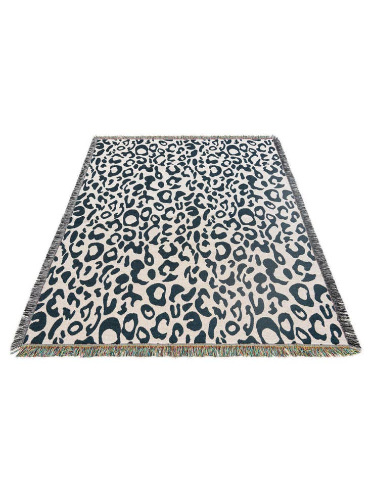 Detail image of 4' x 5' 9 Throw Blanket