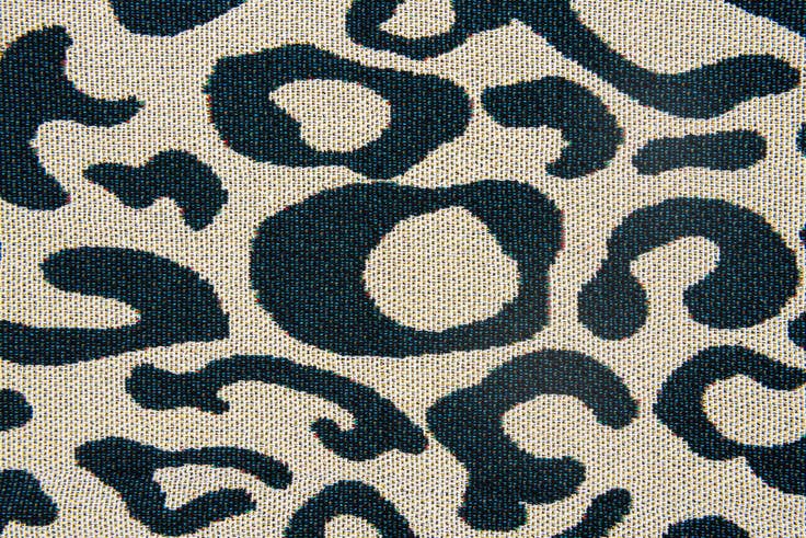 Detail image of 4' x 5' 9 Throw Blanket