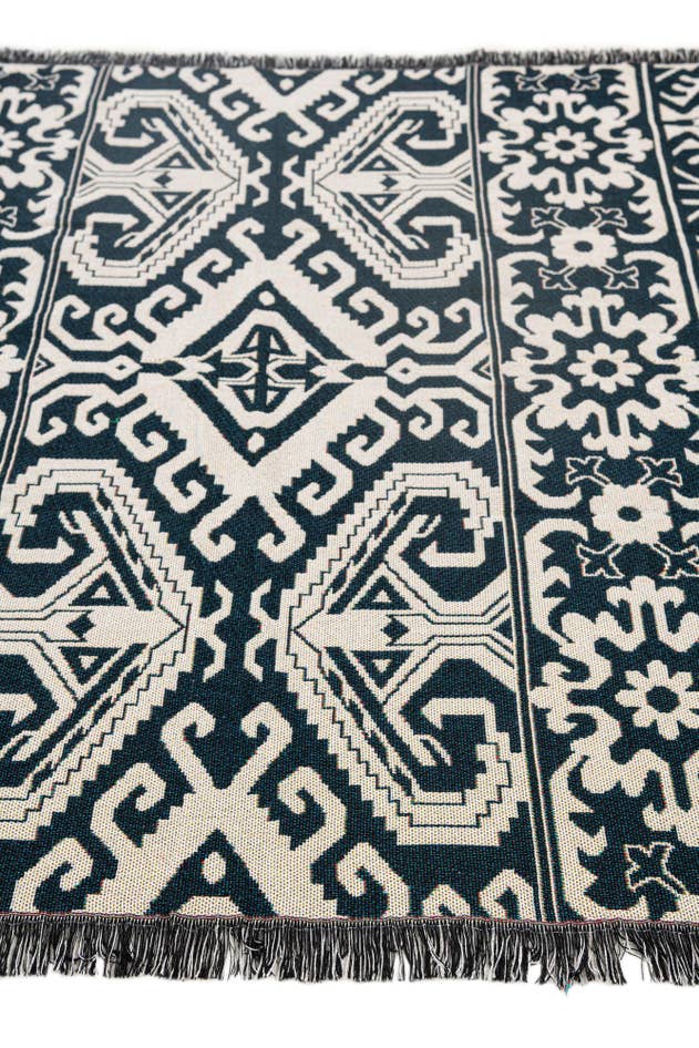 Detail image of 4' x 5' 5 Throw Blanket