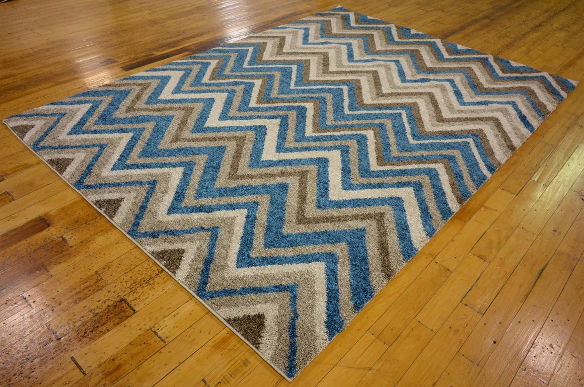 Blue 7' x 10' Chevron Rug eSaleRugs