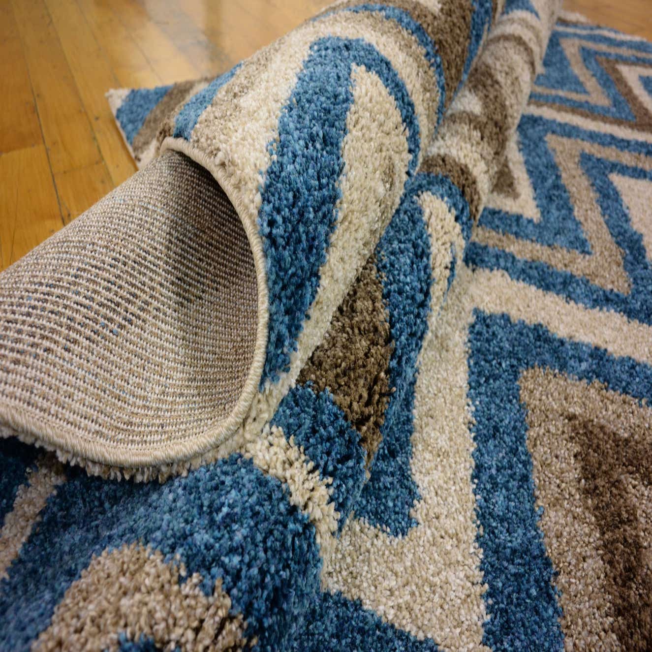 Blue 7' x 10' Chevron Rug eSaleRugs