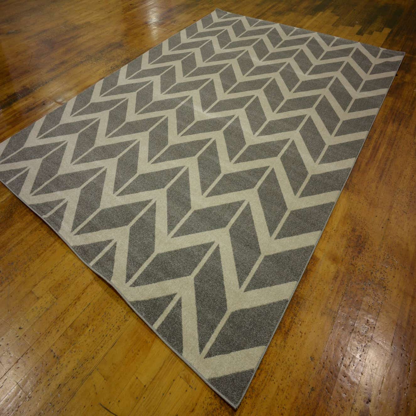 Gray 9' x 12' Chevron Rug eSaleRugs