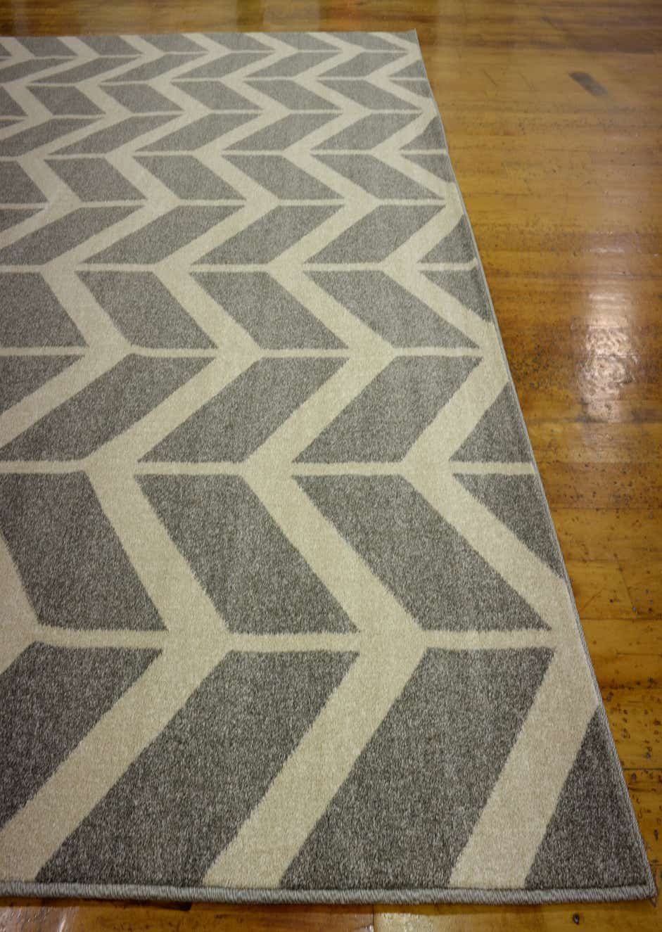 Gray 9' x 12' Chevron Rug eSaleRugs