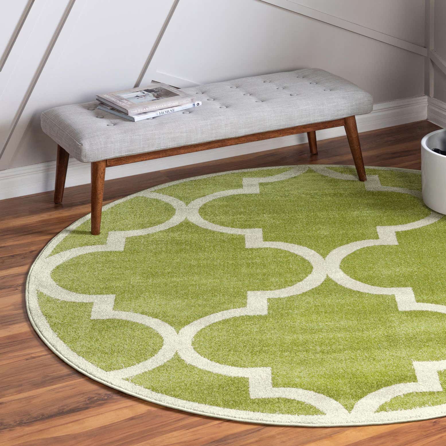 Green 8' x 8' Lattice Round Rug