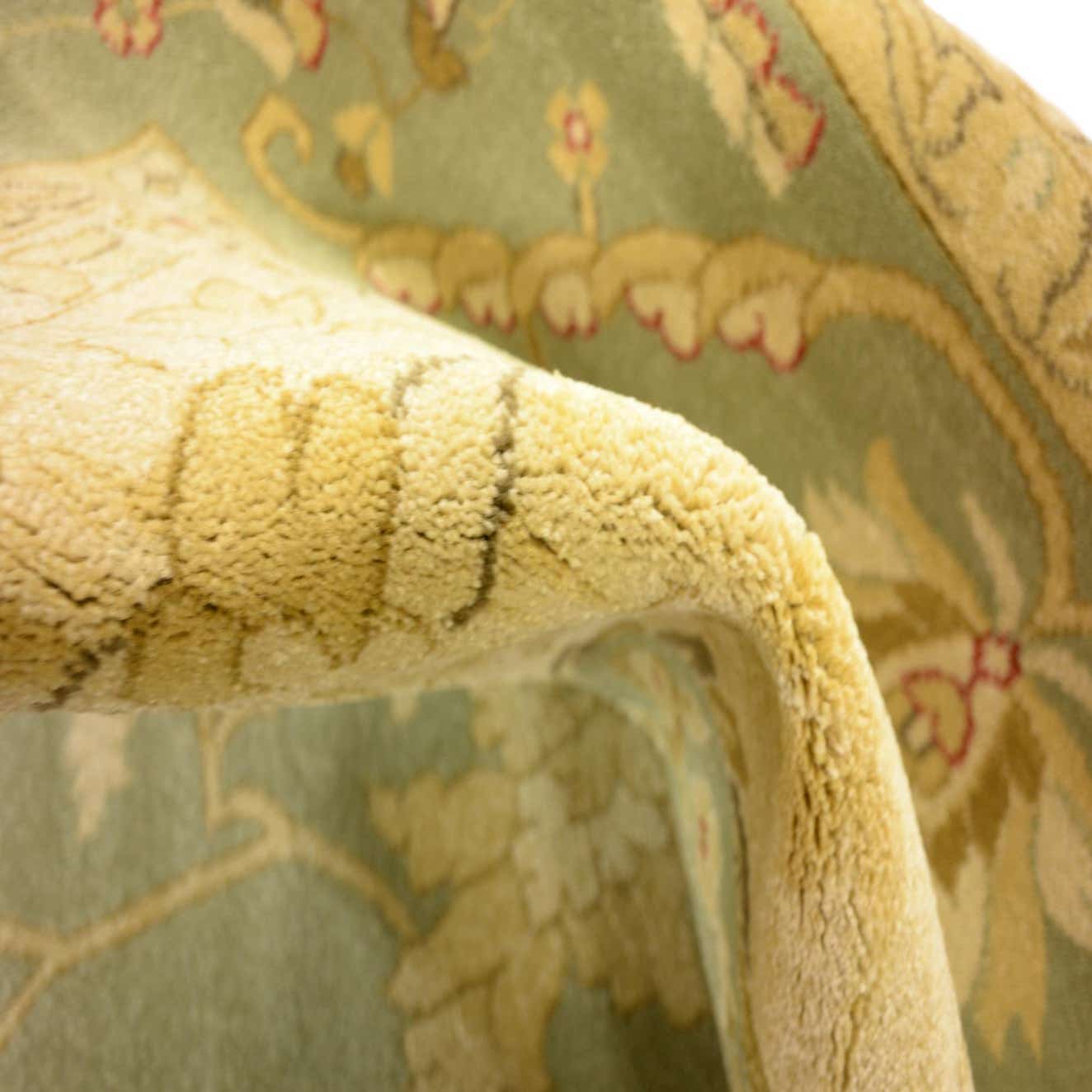 Light Green 10' 6 x 16' 5 Chelsea Rug