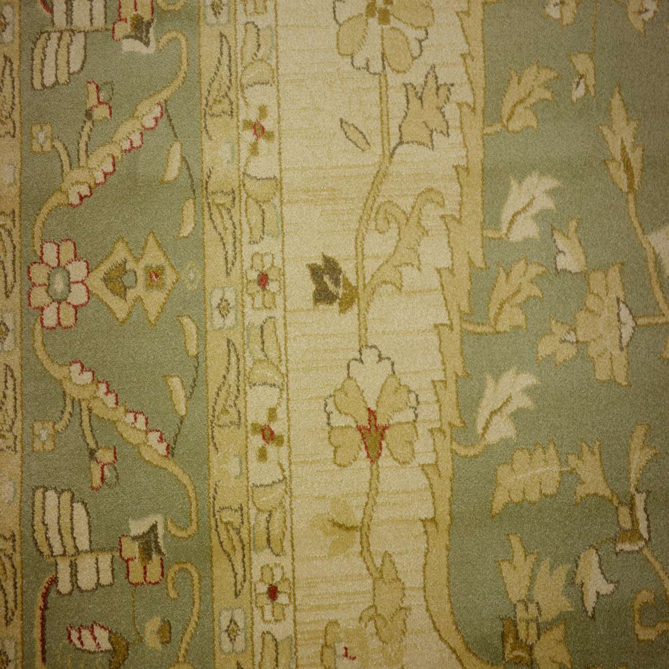 Light Green 10' 6 x 16' 5 Chelsea Rug