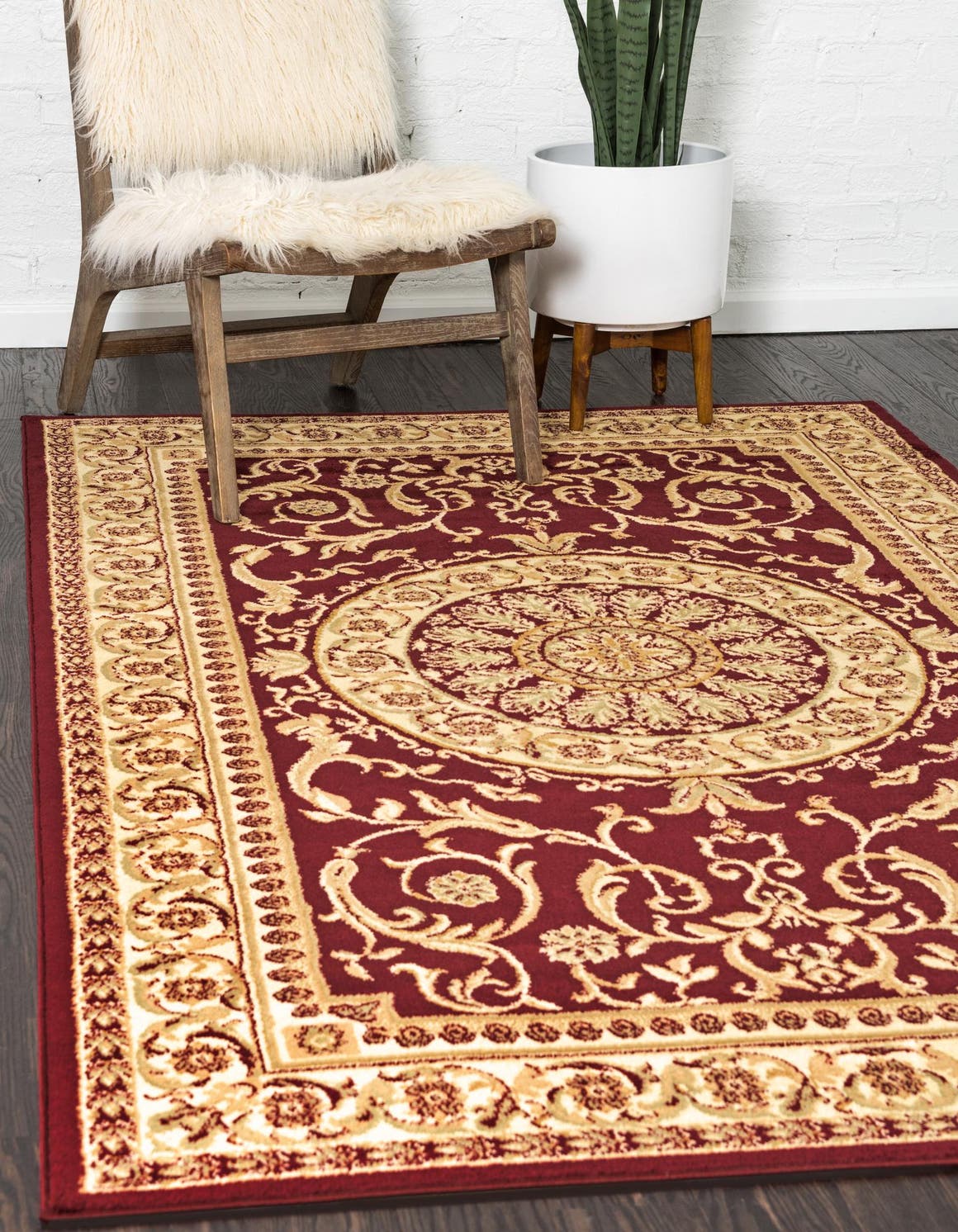 Red 7' x 10' Chateau Rug