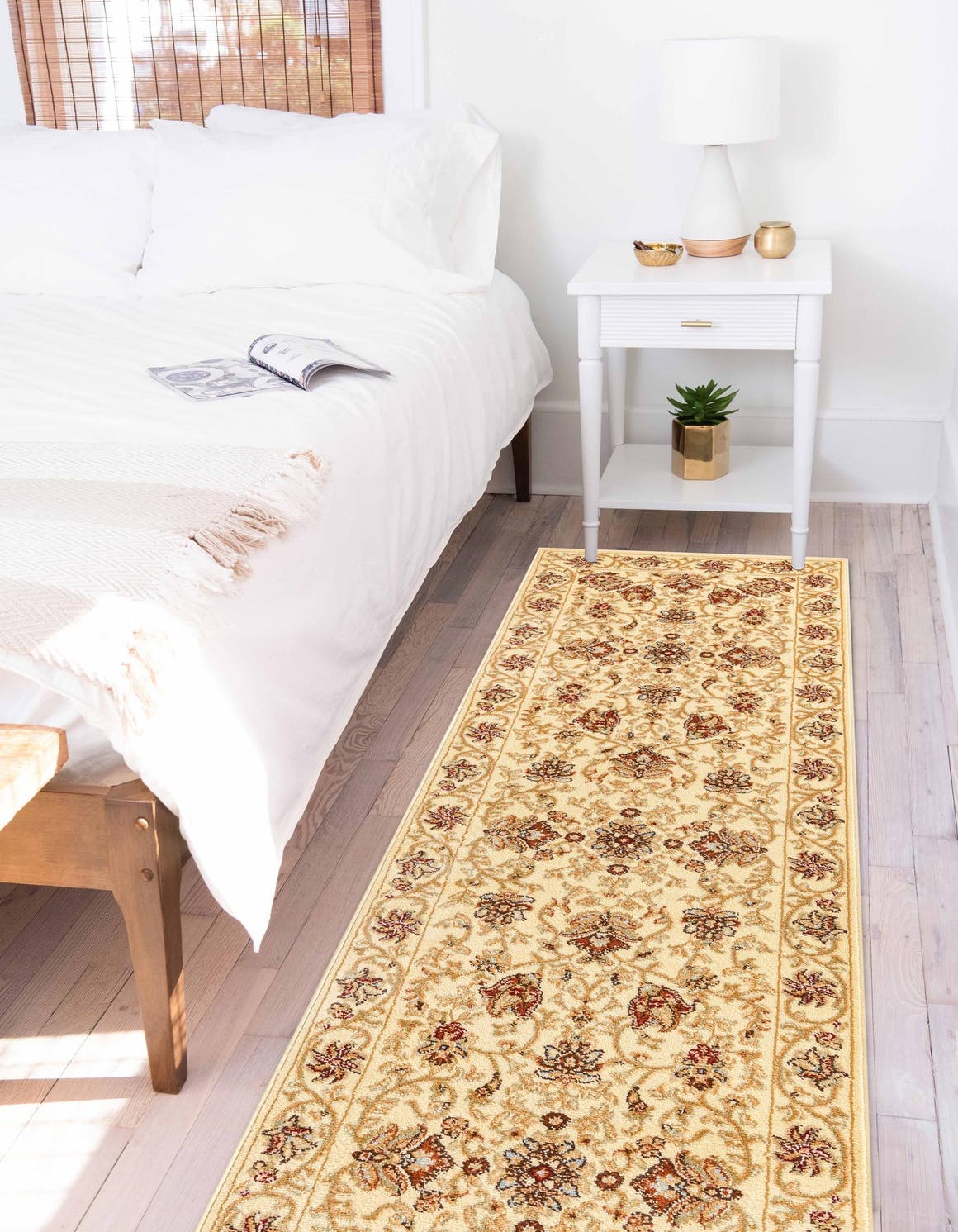 Cream 2' 7 x 10' Classic Agra Runner Rug Rugs.ca