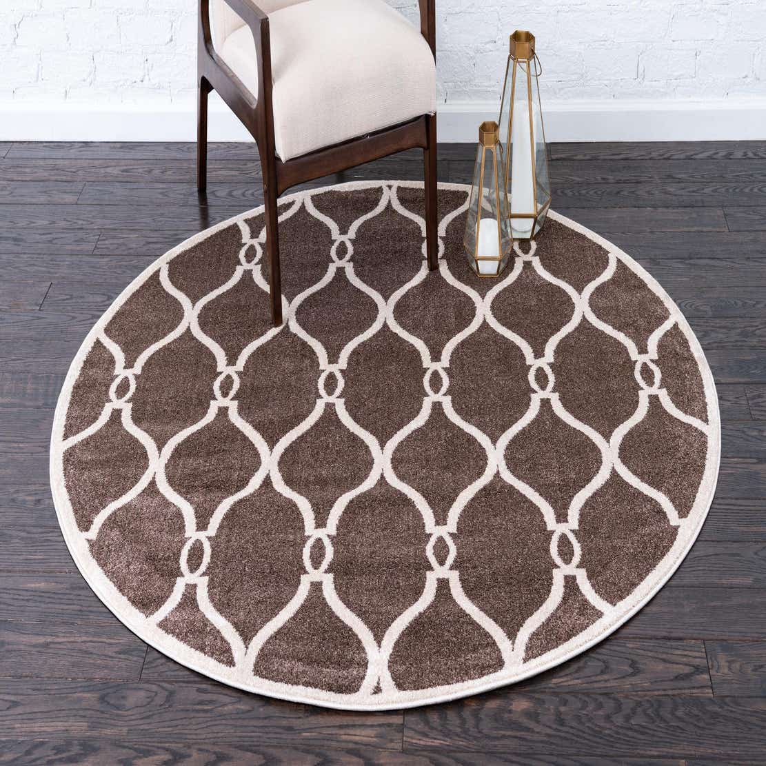 Brown 8' x 8' Lattice Round Rug