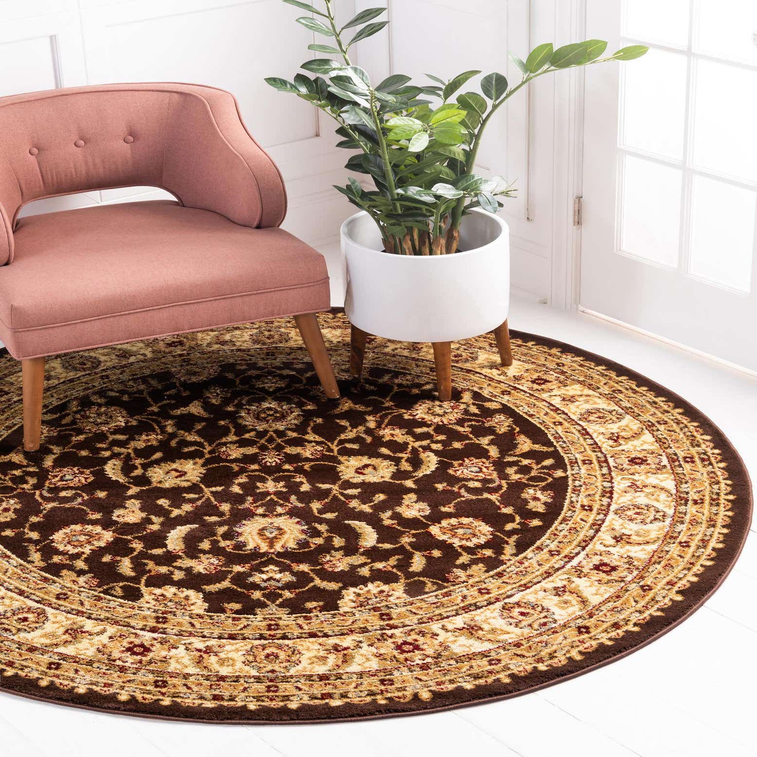 Brown 8' x 8' Aditi Round Rug