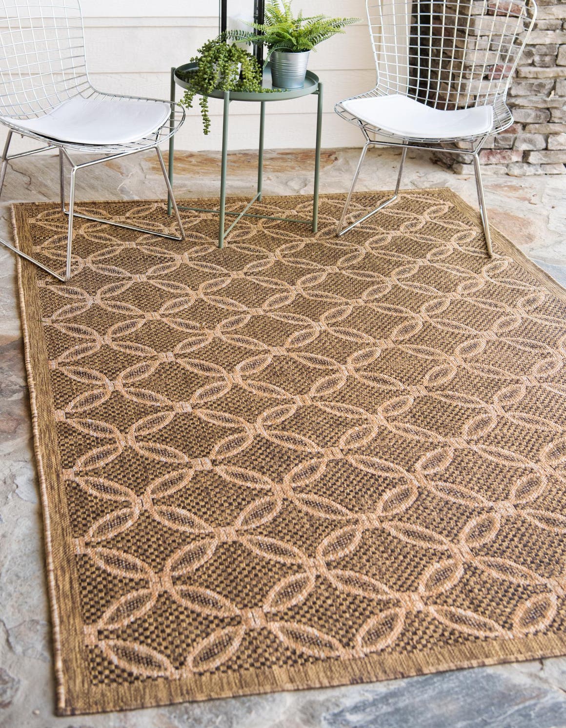 outdoor lattice rug