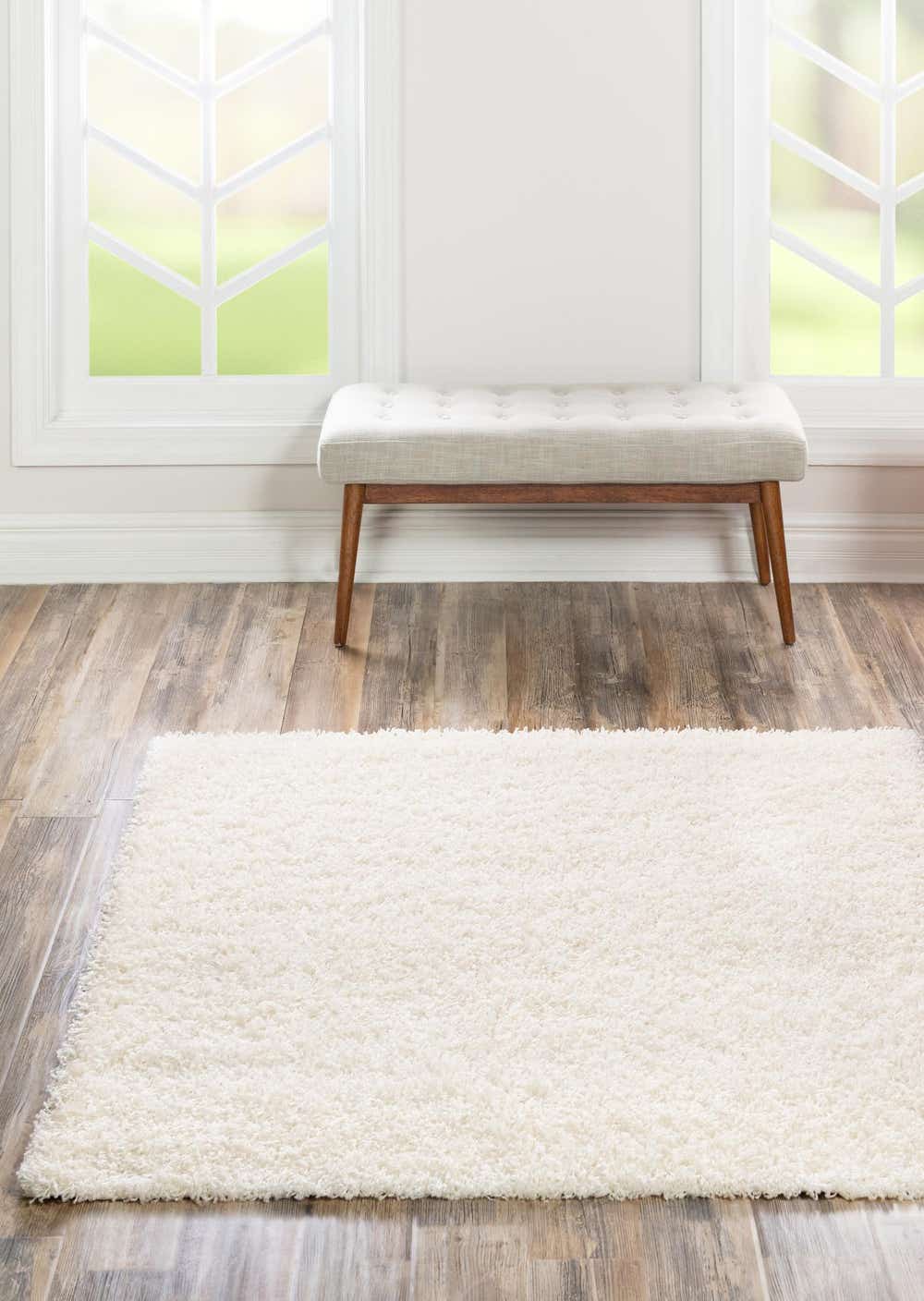 Snow White 8' x 8' Solid Shag Square Rug