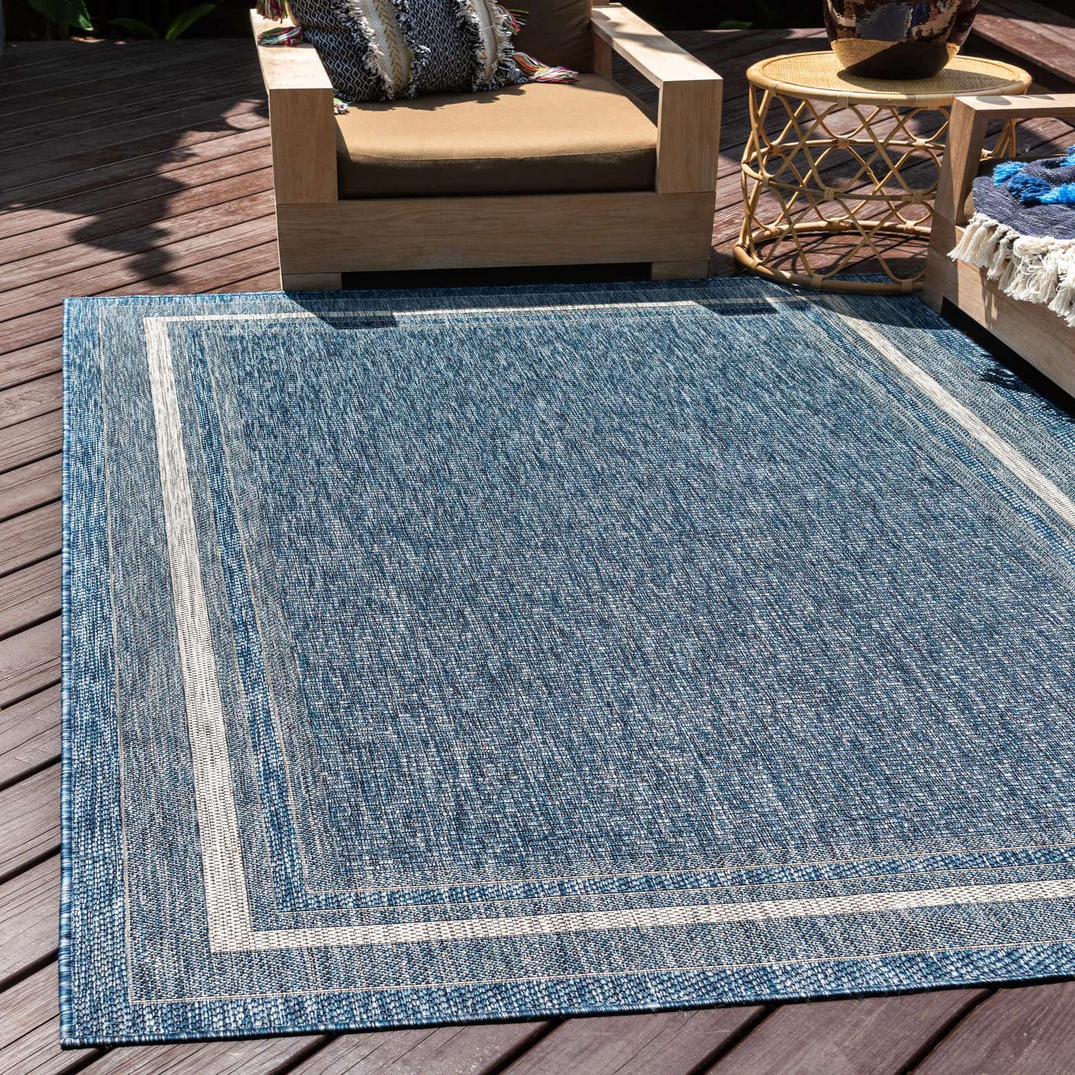 Blue 5' x 8' Outdoor Border Rug