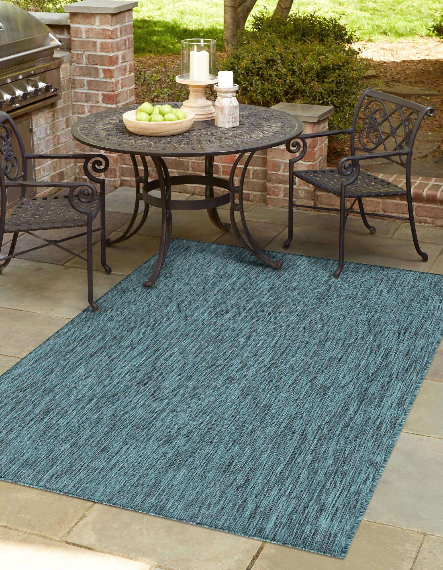 Teal 4' x 6' Outdoor Solid Indoor / Outdoor Rug