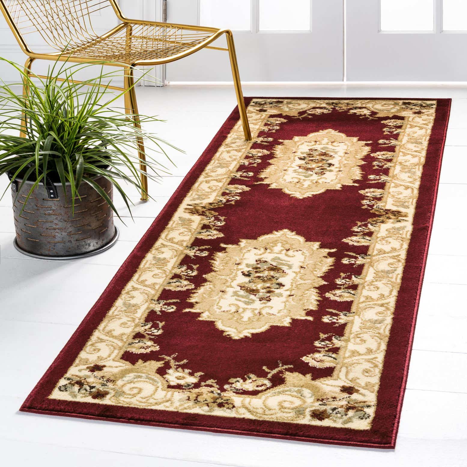 Red 2' 7 x 10' Chateau Runner Rug