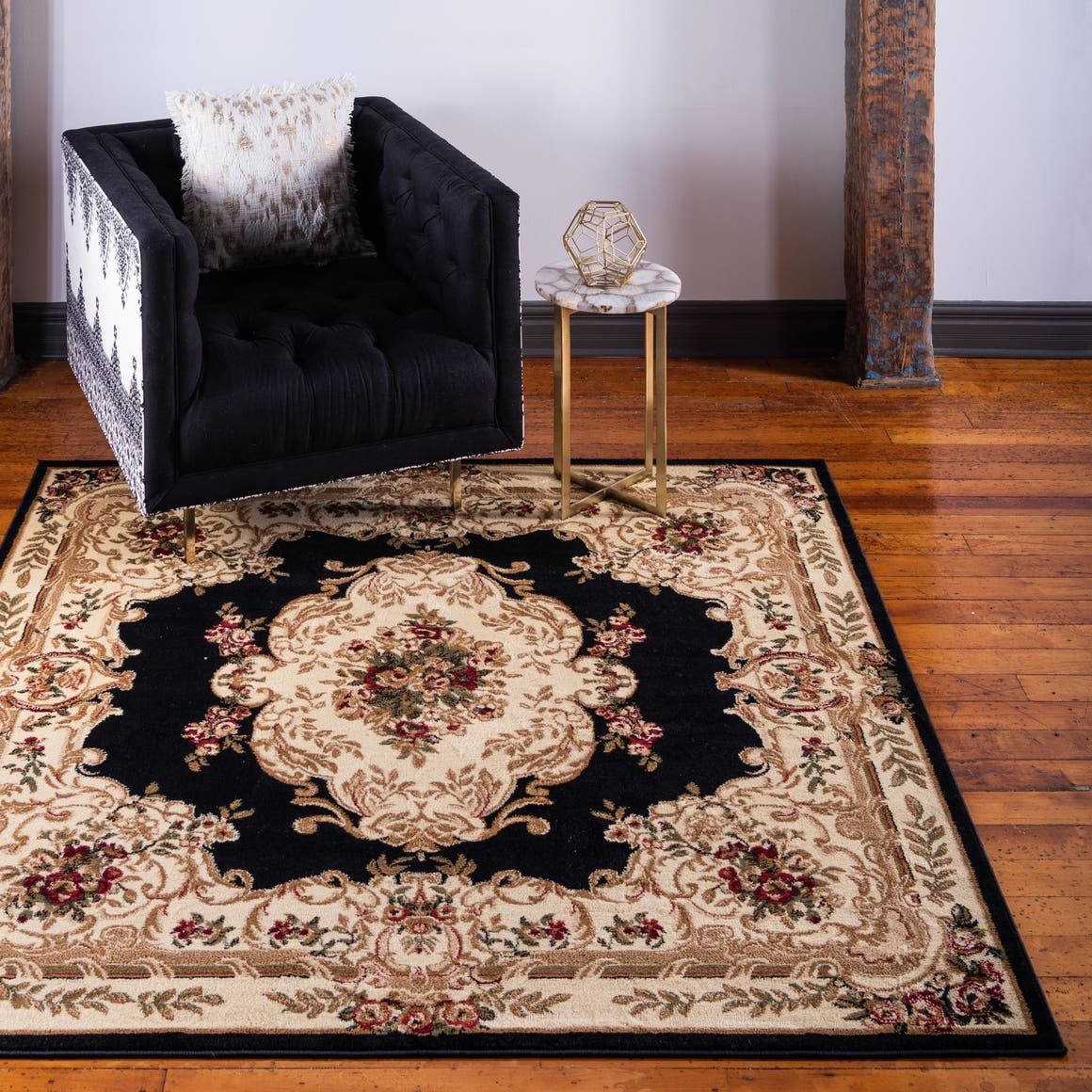 Black 6' x 6' Chateau Square Rug