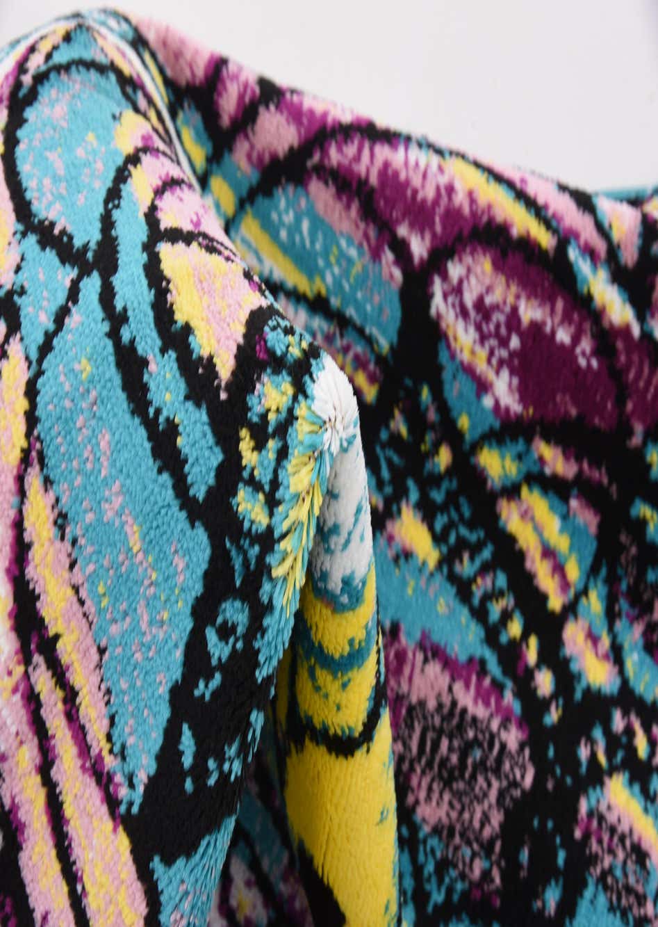 Black 8' x 10' Metropolis Rug eSaleRugs