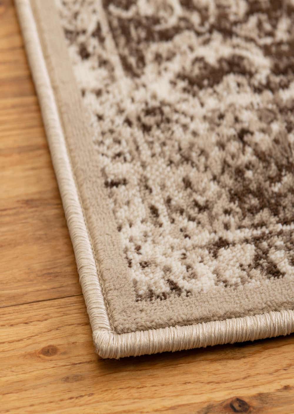 Cream 7' x 10' Istanbul Rug eSaleRugs