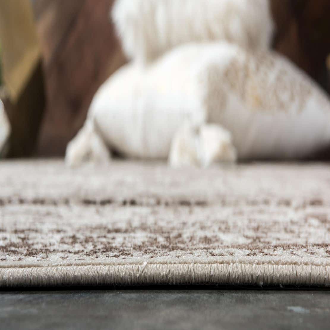 Cream 7' x 10' Istanbul Rug eSaleRugs