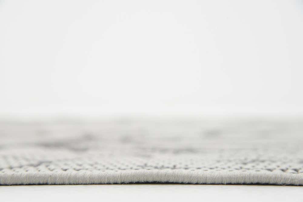 Light Gray 4' x 6' Outdoor Botanical Rug | Rugs.com