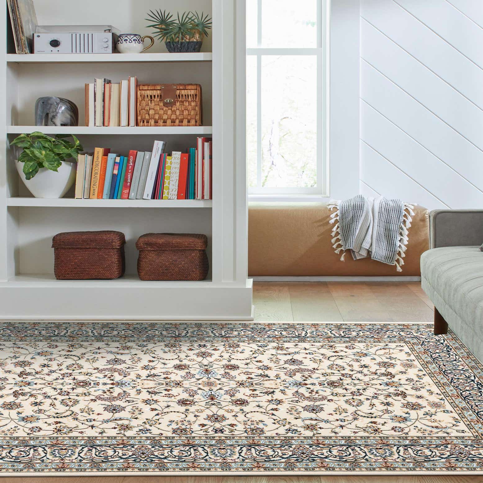 Ivory 5' x 8' Nain Design Rug | eSaleRugs