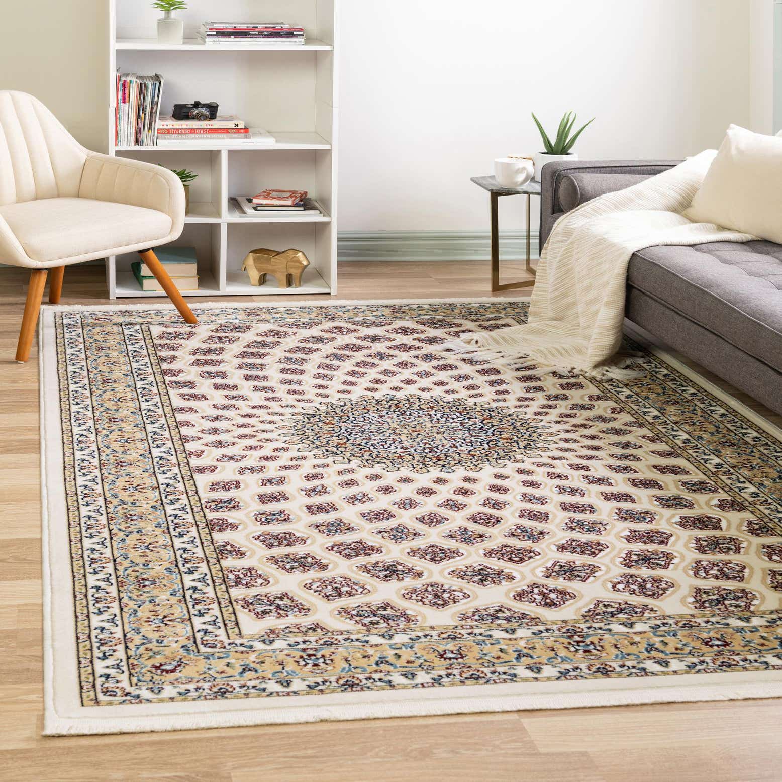 Ivory 8' x 10' Nain Design Rug eSaleRugs