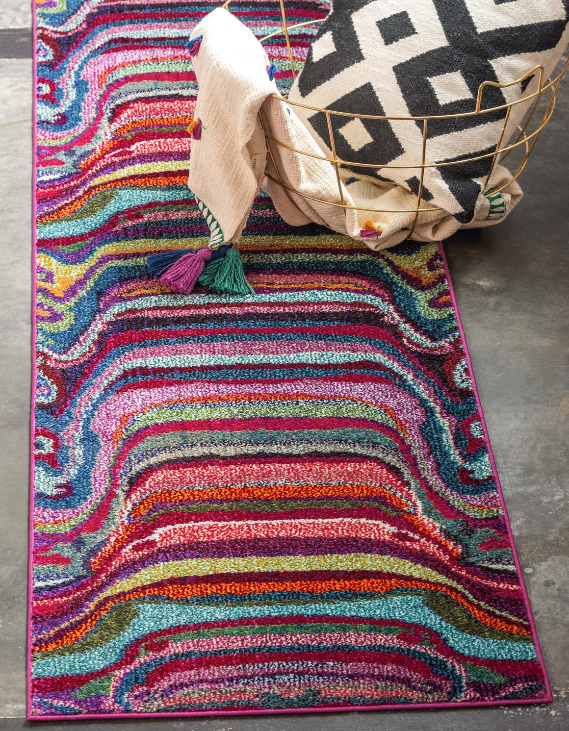Multicolor 2' 2 x 6' 7 Theia Runner Rug