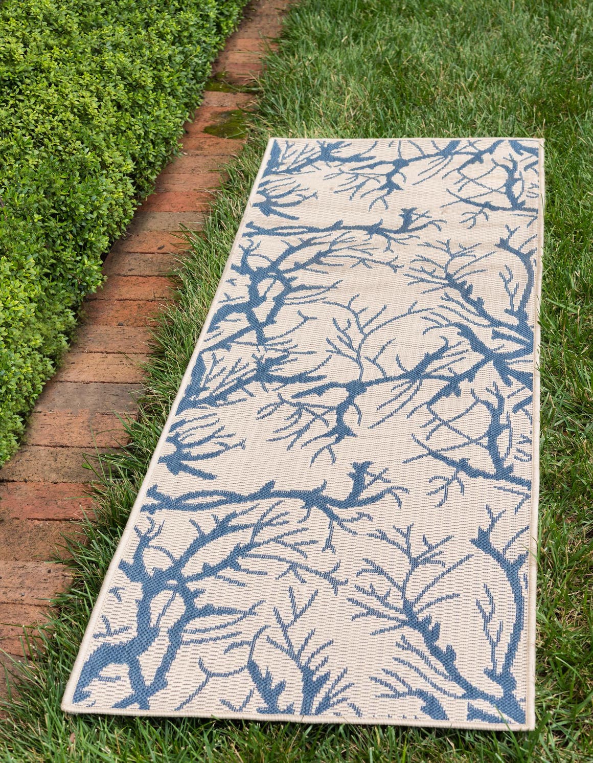 Beige 2' x 6' Outdoor Botanical Runner Rug