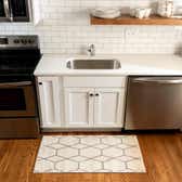 122cm x 183cm Trellis Frieze Rug thumbnail