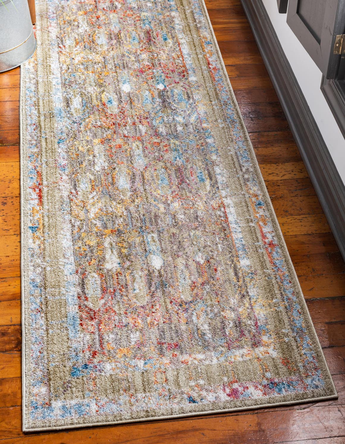 Light Green 2' 7 x 8' 2 Williamsburg Runner Rug