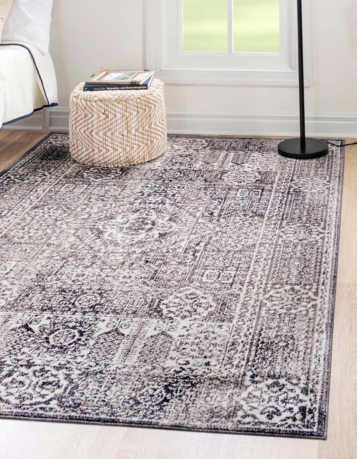 Gray 8' x 10' Williamsburg Rug